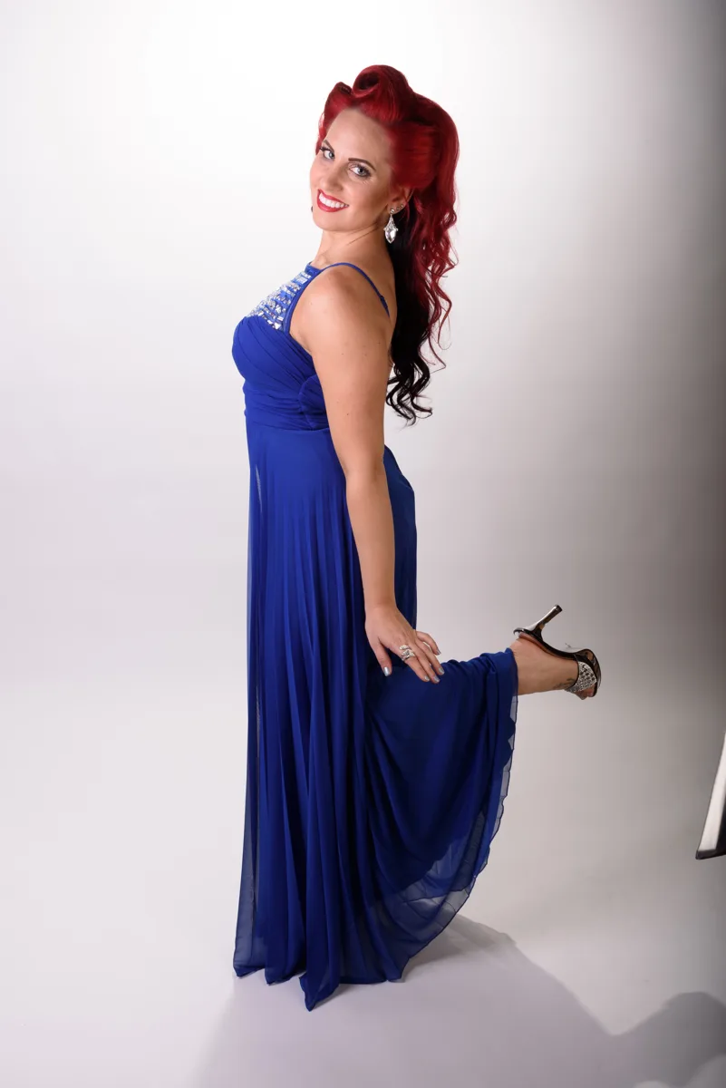 Cassie Shoot 21055.jpg